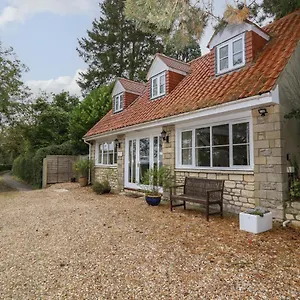 The At Barrow Mead Holiday home Bath