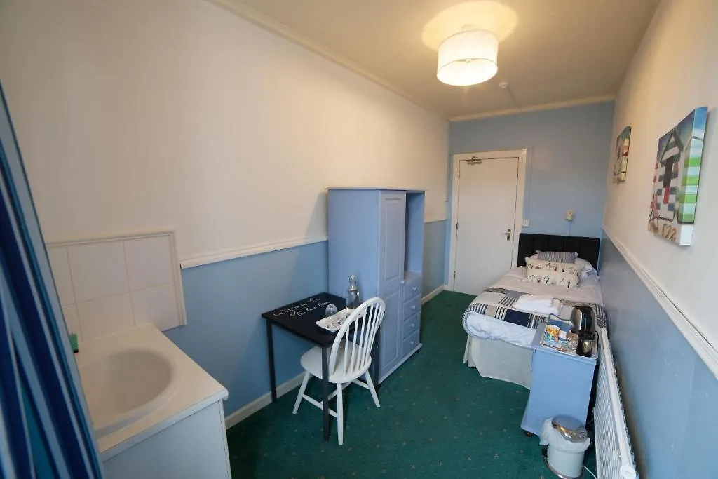*** Bed & Breakfast Bed and Breakfast Waves In Bournemouth Velká Británie
